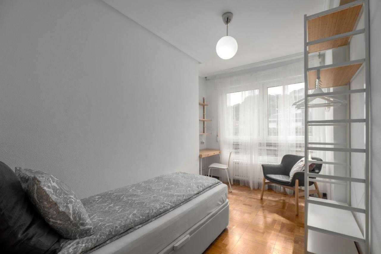 Apartamento Muy Comodo Con Parking San Sebastian Exterior photo